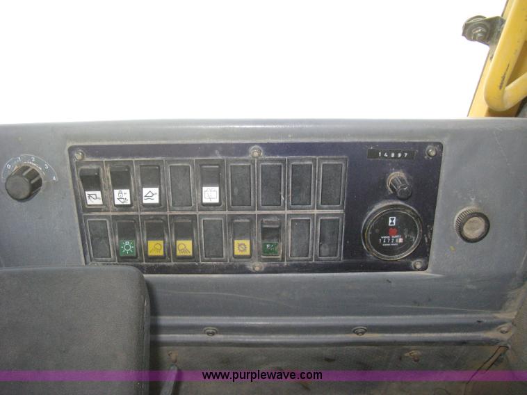 image for item A6406 1995 Volvo BM L70C wheel loader