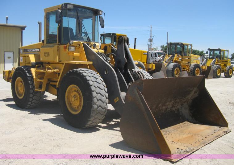 image for item A6407 1996 Volvo BM L90C wheel loader