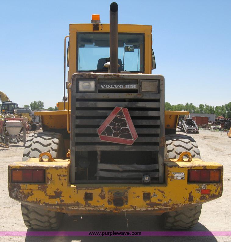 image for item A6407 1996 Volvo BM L90C wheel loader