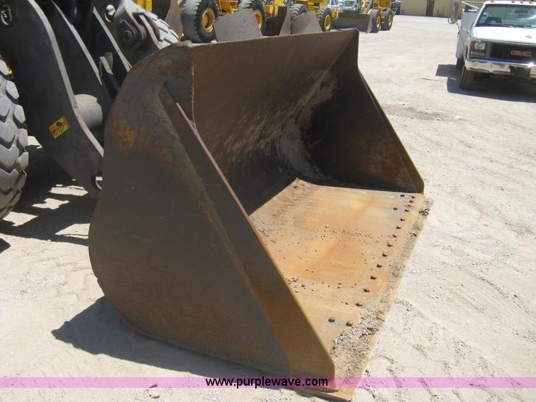 image for item A6407 1996 Volvo BM L90C wheel loader
