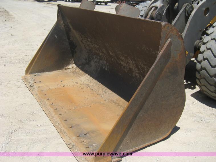 image for item A6407 1996 Volvo BM L90C wheel loader