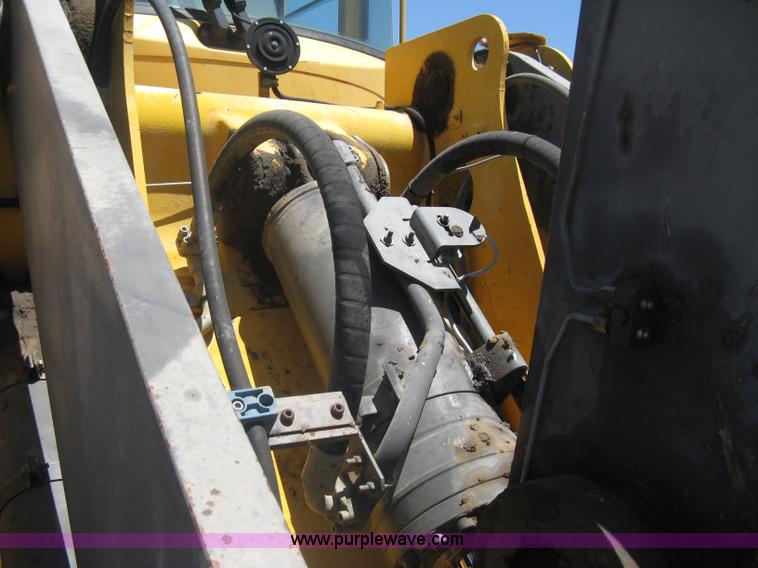 image for item A6407 1996 Volvo BM L90C wheel loader