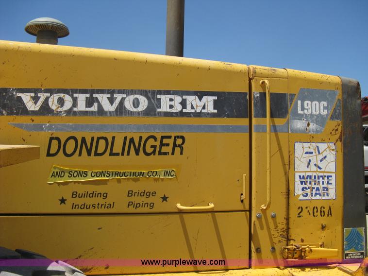 image for item A6407 1996 Volvo BM L90C wheel loader