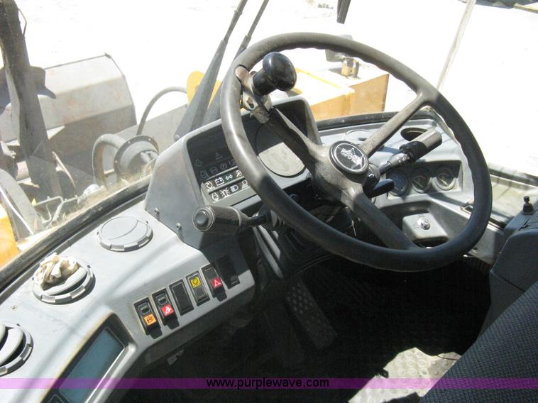 image for item A6407 1996 Volvo BM L90C wheel loader