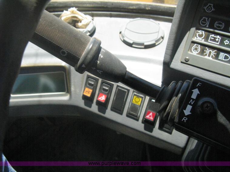 image for item A6407 1996 Volvo BM L90C wheel loader