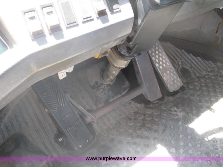 image for item A6407 1996 Volvo BM L90C wheel loader