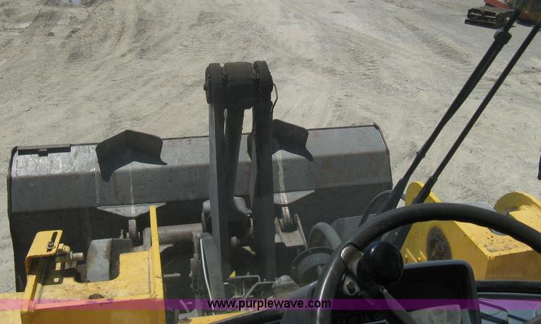 image for item A6407 1996 Volvo BM L90C wheel loader