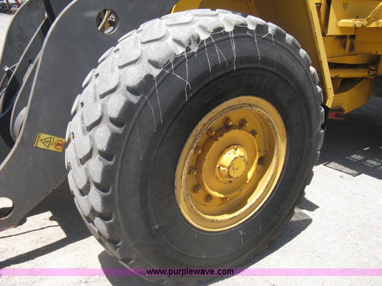 image for item A6407 1996 Volvo BM L90C wheel loader