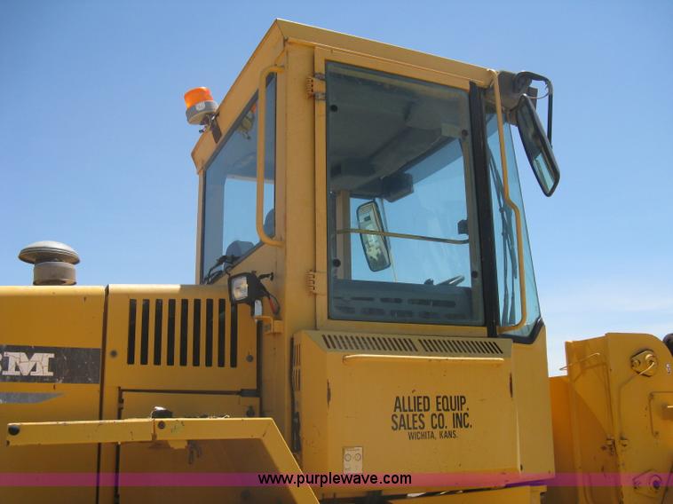 image for item A6407 1996 Volvo BM L90C wheel loader