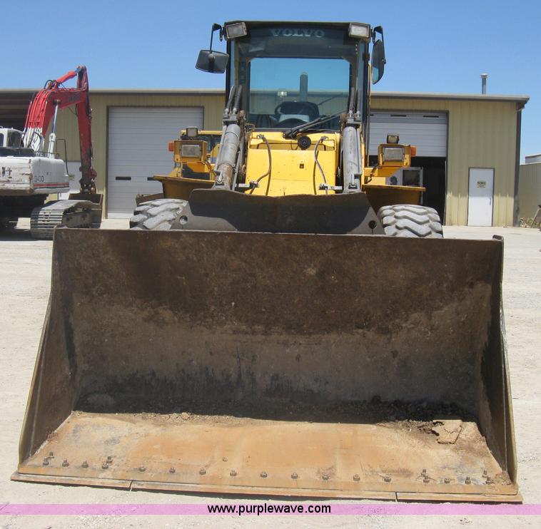 image for item A6408 1994 Volvo BM L90B wheel loader