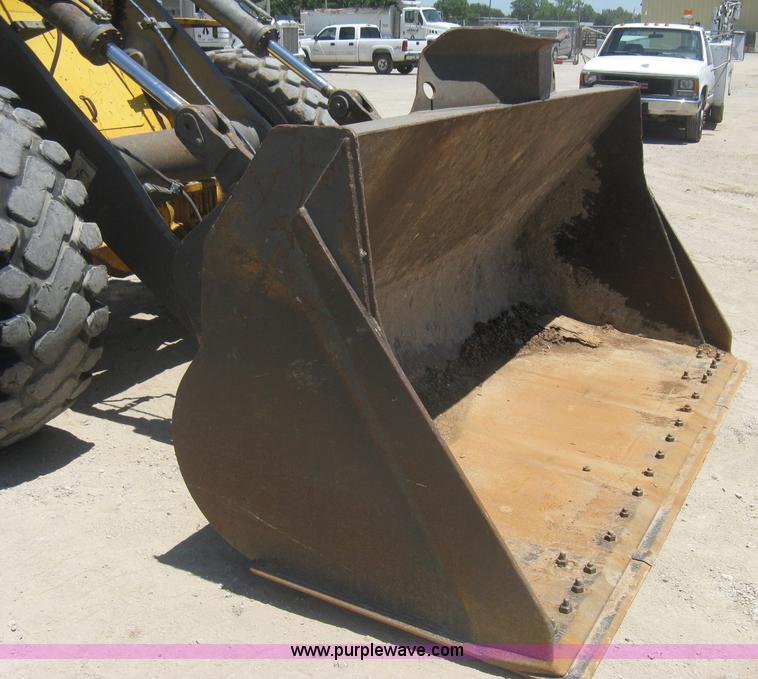 image for item A6408 1994 Volvo BM L90B wheel loader