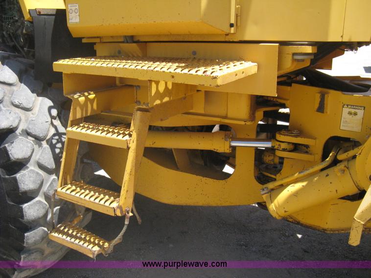 image for item A6408 1994 Volvo BM L90B wheel loader