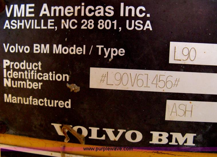 image for item A6408 1994 Volvo BM L90B wheel loader