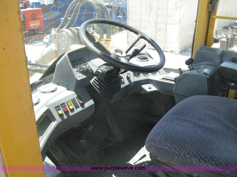 image for item A6408 1994 Volvo BM L90B wheel loader