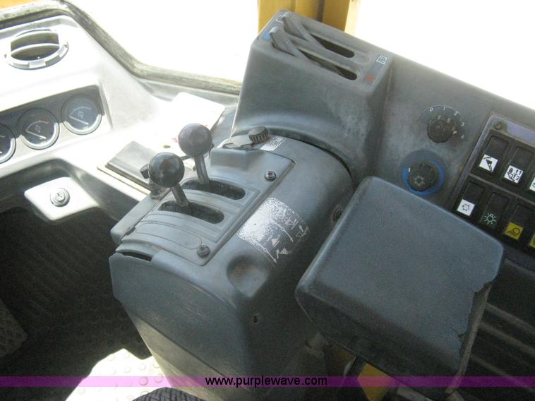 image for item A6408 1994 Volvo BM L90B wheel loader