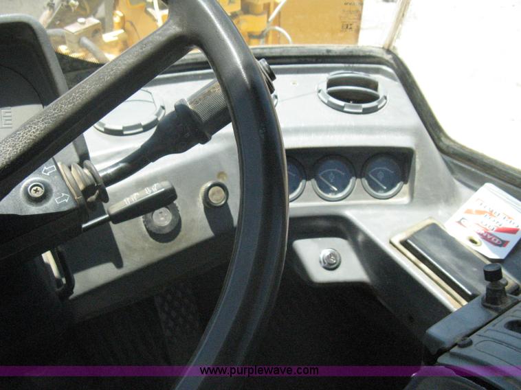 image for item A6408 1994 Volvo BM L90B wheel loader