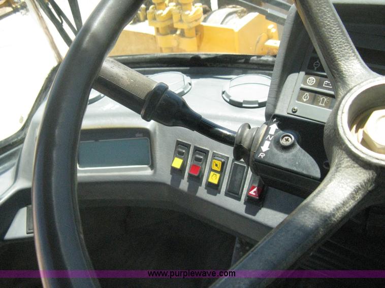 image for item A6408 1994 Volvo BM L90B wheel loader