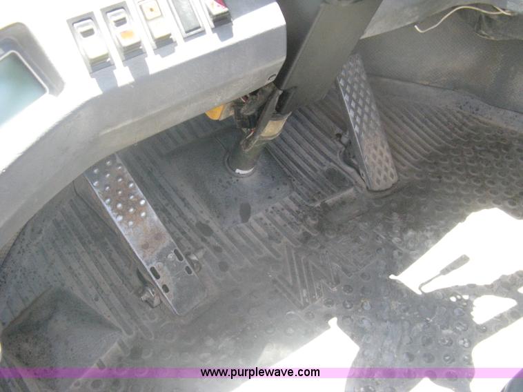 image for item A6408 1994 Volvo BM L90B wheel loader