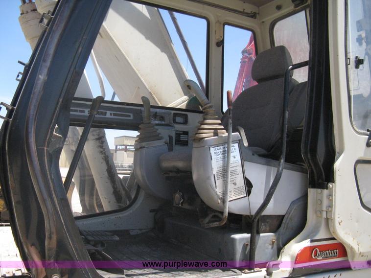 image for item A6409 1996 Link-Belt  2800 Quantum excavator