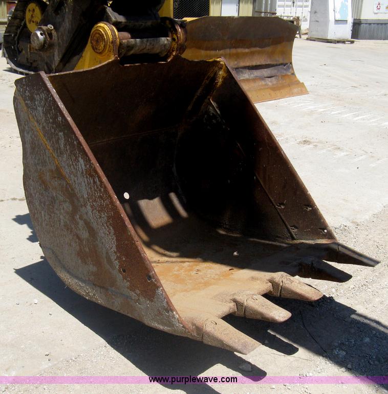 image for item A6410 2000 Link-Belt  3400 Quantum excavator