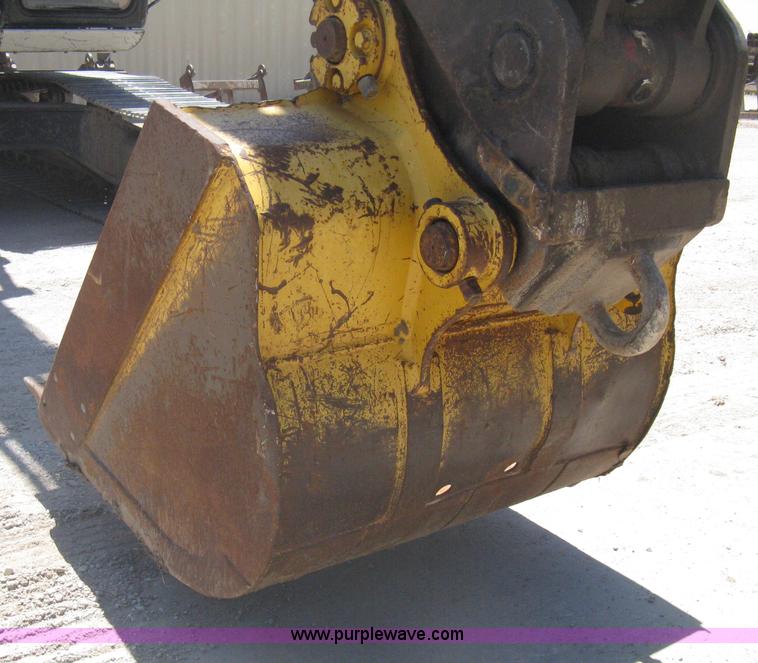 image for item A6410 2000 Link-Belt  3400 Quantum excavator