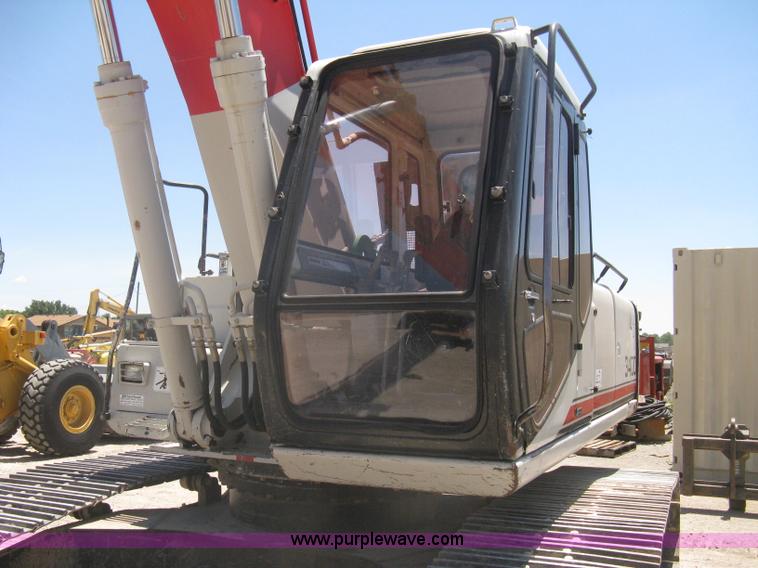 image for item A6410 2000 Link-Belt  3400 Quantum excavator