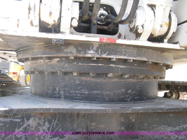 image for item A6410 2000 Link-Belt  3400 Quantum excavator