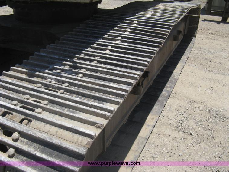 image for item A6410 2000 Link-Belt  3400 Quantum excavator