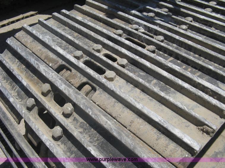 image for item A6410 2000 Link-Belt  3400 Quantum excavator