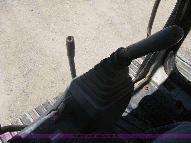 image for item A6410 2000 Link-Belt  3400 Quantum excavator