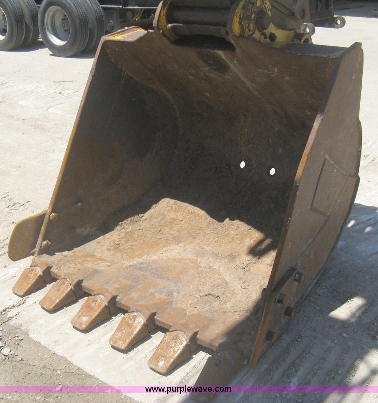 image for item A6411 2000 Link-Belt  3400 Quantum excavator