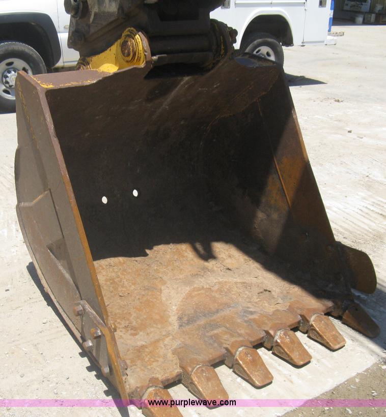 image for item A6411 2000 Link-Belt  3400 Quantum excavator