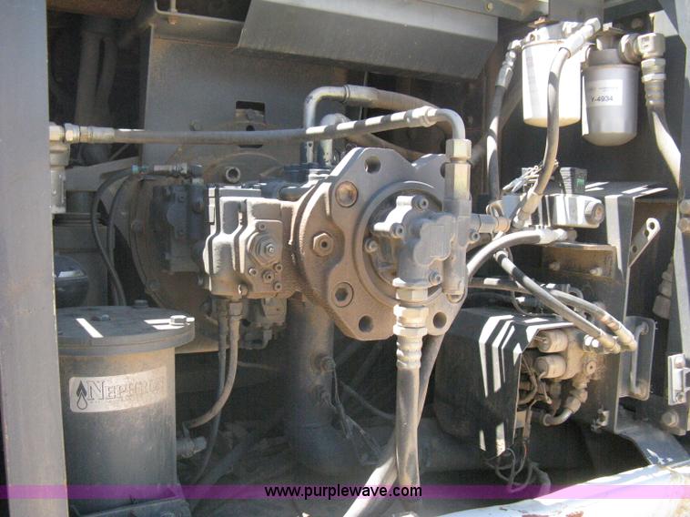 image for item A6411 2000 Link-Belt  3400 Quantum excavator