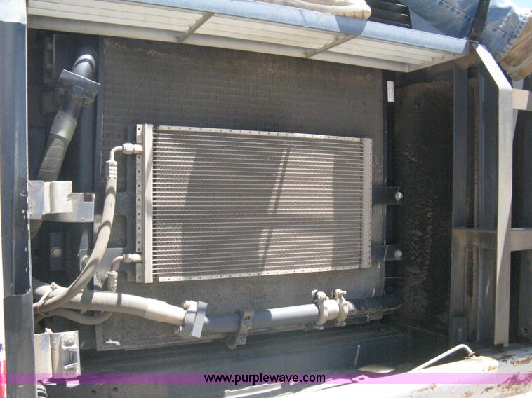 image for item A6411 2000 Link-Belt  3400 Quantum excavator