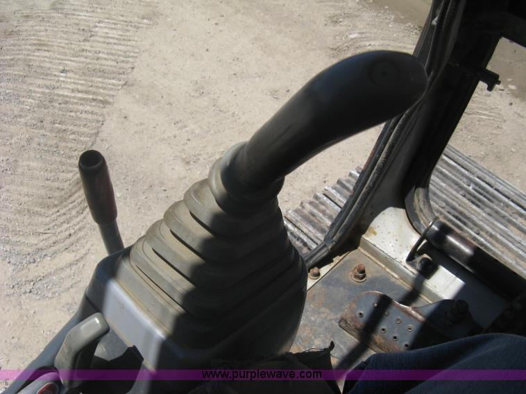 image for item A6411 2000 Link-Belt  3400 Quantum excavator