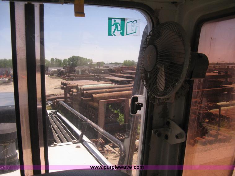 image for item A6411 2000 Link-Belt  3400 Quantum excavator