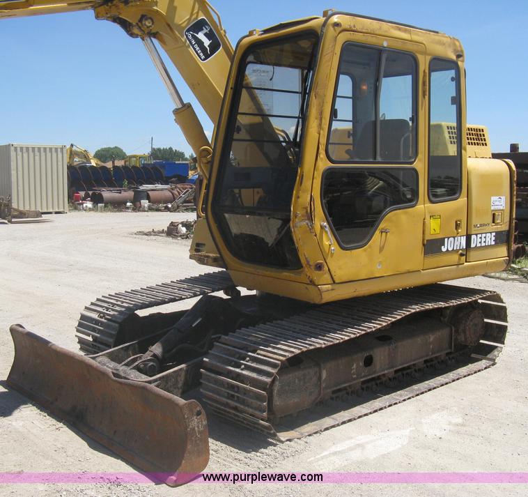 image for item A6412 1996 John Deere 190E excavator