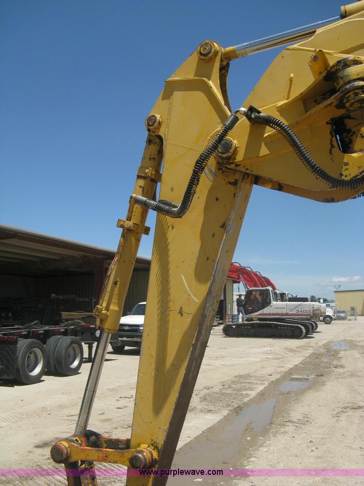 image for item A6412 1996 John Deere 190E excavator