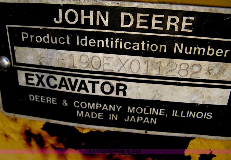 image for item A6412 1996 John Deere 190E excavator