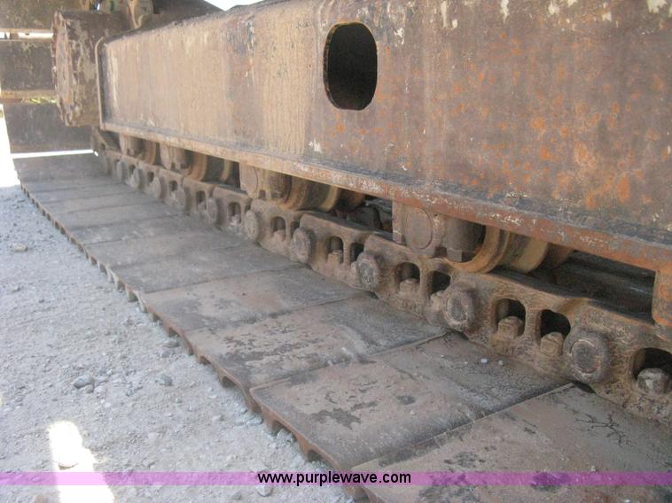 image for item A6412 1996 John Deere 190E excavator