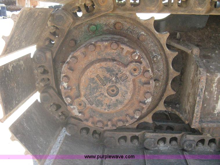 image for item A6412 1996 John Deere 190E excavator