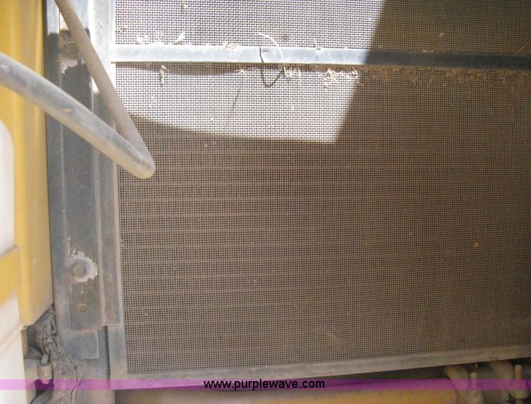 image for item A6412 1996 John Deere 190E excavator