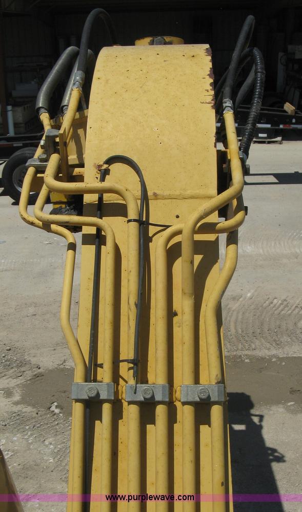 image for item A6412 1996 John Deere 190E excavator