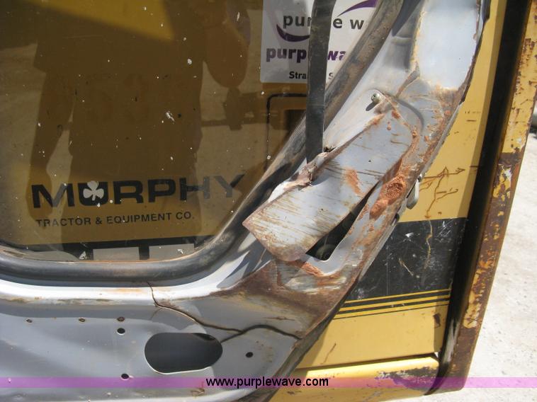 image for item A6412 1996 John Deere 190E excavator