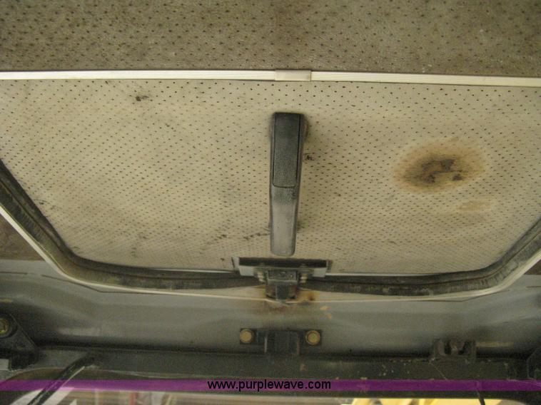 image for item A6412 1996 John Deere 190E excavator