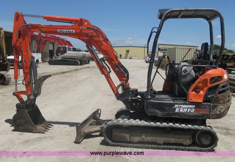 image for item A6413 2000 Kubota KX91-3 excavator