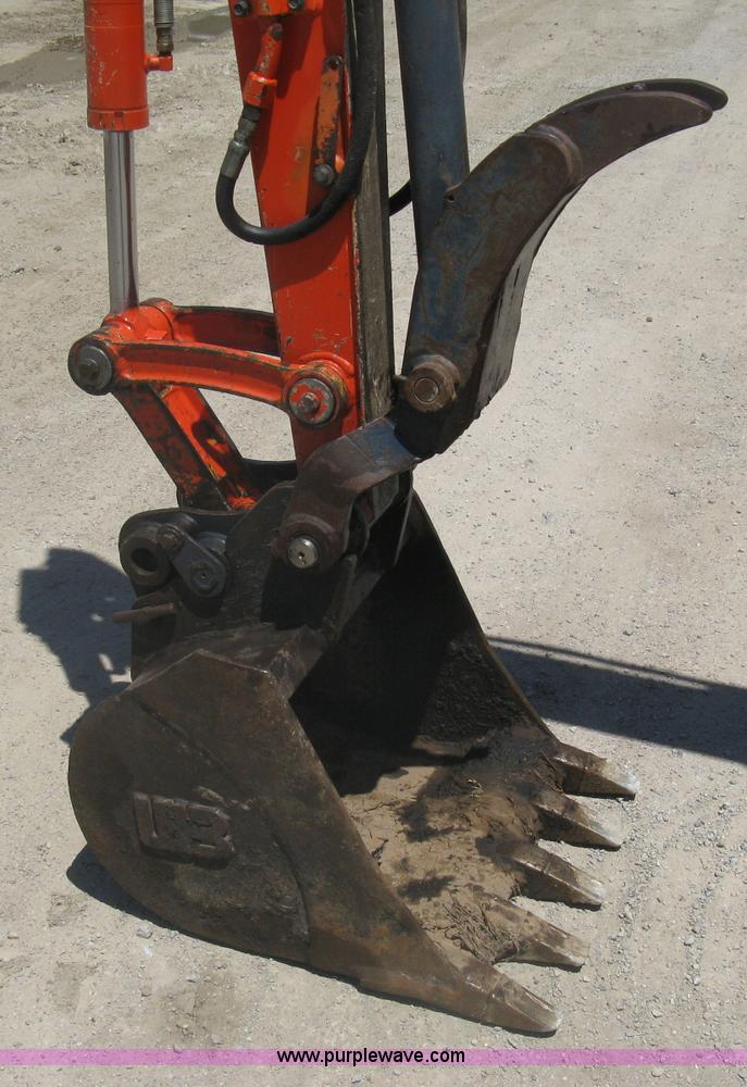 image for item A6413 2000 Kubota KX91-3 excavator