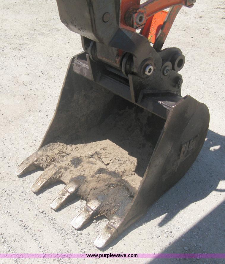 image for item A6413 2000 Kubota KX91-3 excavator