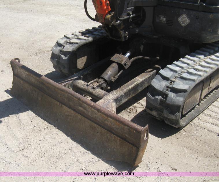 image for item A6413 2000 Kubota KX91-3 excavator