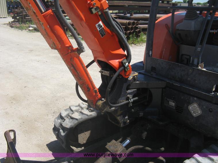 image for item A6413 2000 Kubota KX91-3 excavator
